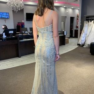 Sherri hill prom dress